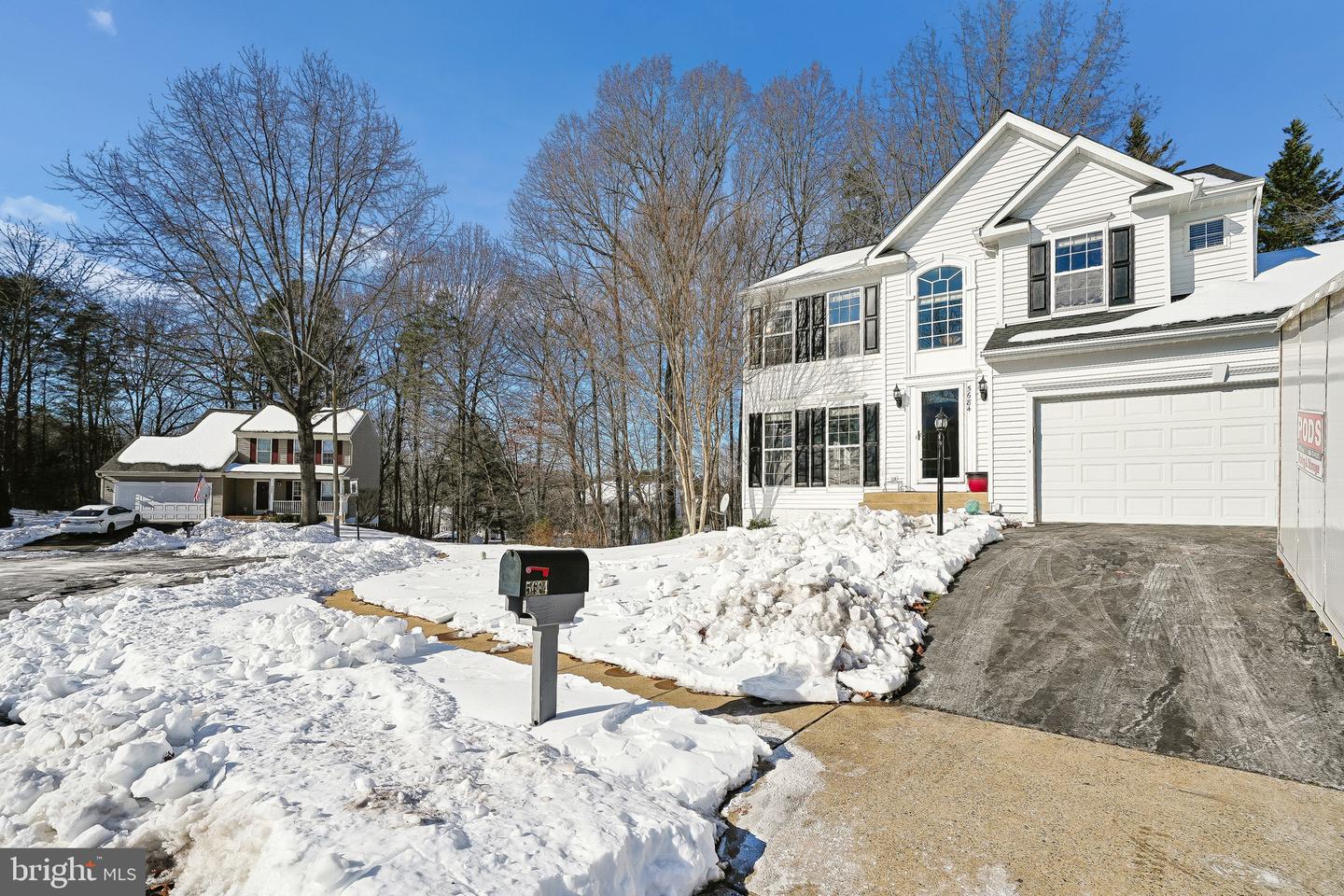 5684 ASSATEAGUE PL, MANASSAS, Virginia 20112, 4 Bedrooms Bedrooms, ,3 BathroomsBathrooms,Residential,For sale,5684 ASSATEAGUE PL,VAPW2110576 MLS # VAPW2110576