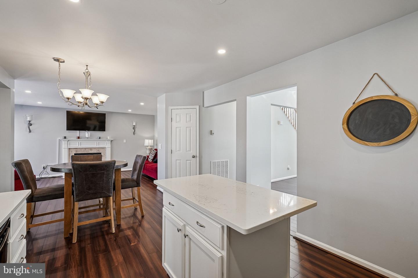 5684 ASSATEAGUE PL, MANASSAS, Virginia 20112, 4 Bedrooms Bedrooms, ,3 BathroomsBathrooms,Residential,For sale,5684 ASSATEAGUE PL,VAPW2110576 MLS # VAPW2110576