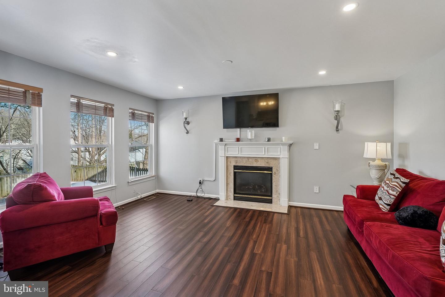 5684 ASSATEAGUE PL, MANASSAS, Virginia 20112, 4 Bedrooms Bedrooms, ,3 BathroomsBathrooms,Residential,For sale,5684 ASSATEAGUE PL,VAPW2110576 MLS # VAPW2110576