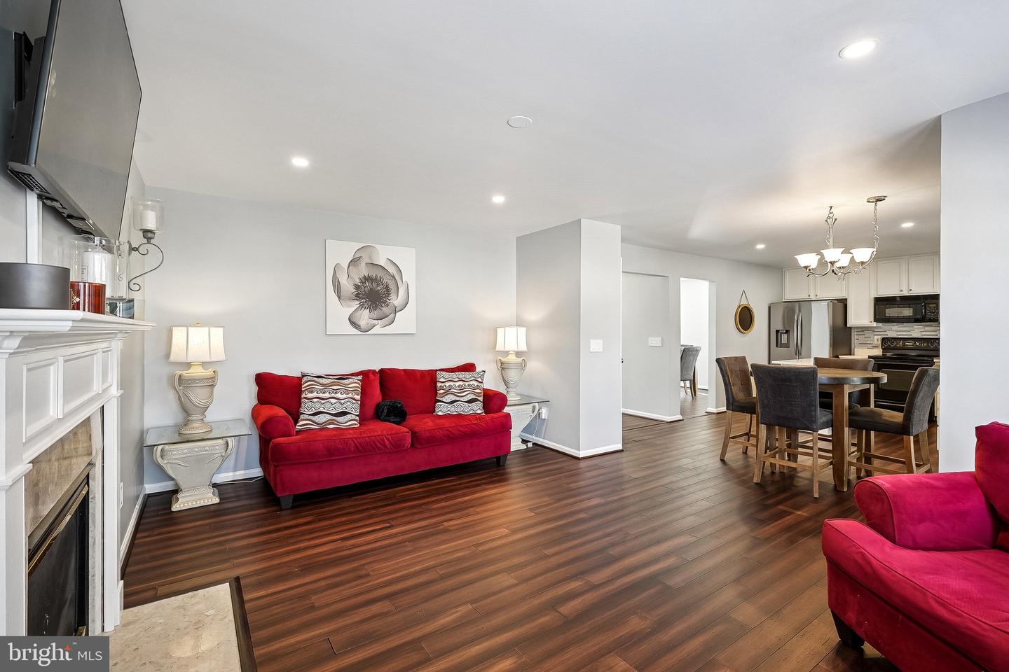 5684 ASSATEAGUE PL, MANASSAS, Virginia 20112, 4 Bedrooms Bedrooms, ,3 BathroomsBathrooms,Residential,For sale,5684 ASSATEAGUE PL,VAPW2110576 MLS # VAPW2110576