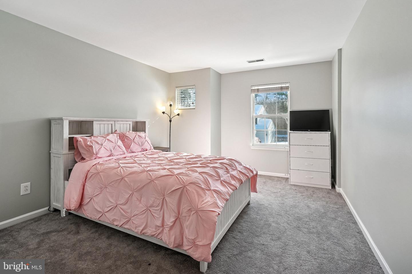 5684 ASSATEAGUE PL, MANASSAS, Virginia 20112, 4 Bedrooms Bedrooms, ,3 BathroomsBathrooms,Residential,For sale,5684 ASSATEAGUE PL,VAPW2110576 MLS # VAPW2110576