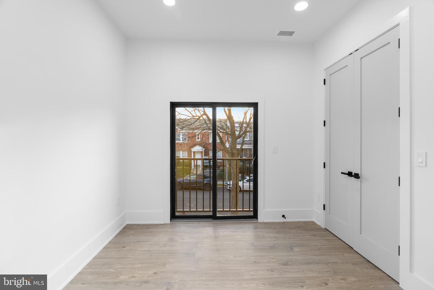 1140 OATES ST NE #202, WASHINGTON, District Of Columbia 20002, 3 Bedrooms Bedrooms, ,3 BathroomsBathrooms,Residential,For sale,1140 OATES ST NE #202,DCDC2241494 MLS # DCDC2241494