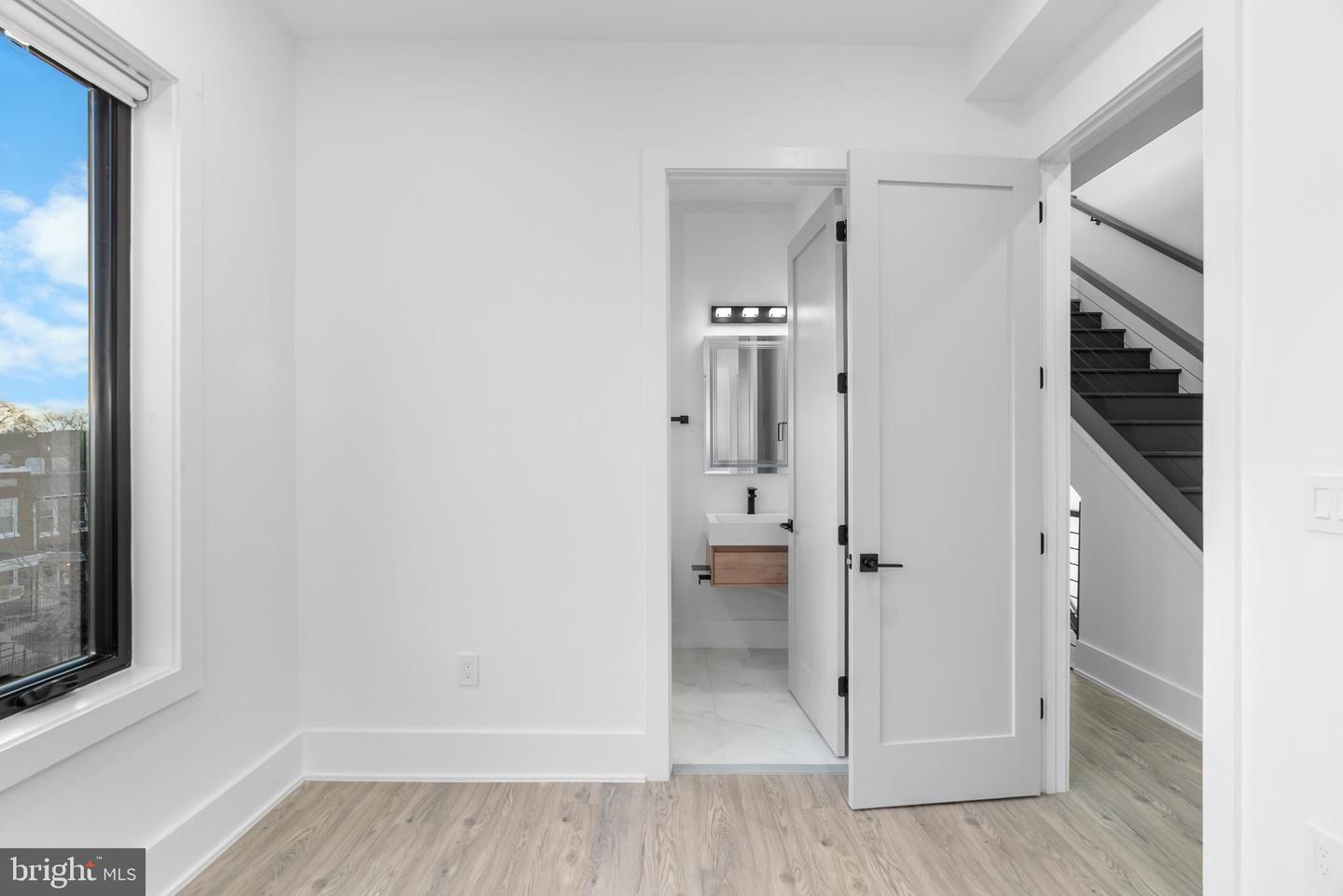 1140 OATES ST NE #202, WASHINGTON, District Of Columbia 20002, 3 Bedrooms Bedrooms, ,3 BathroomsBathrooms,Residential,For sale,1140 OATES ST NE #202,DCDC2241494 MLS # DCDC2241494