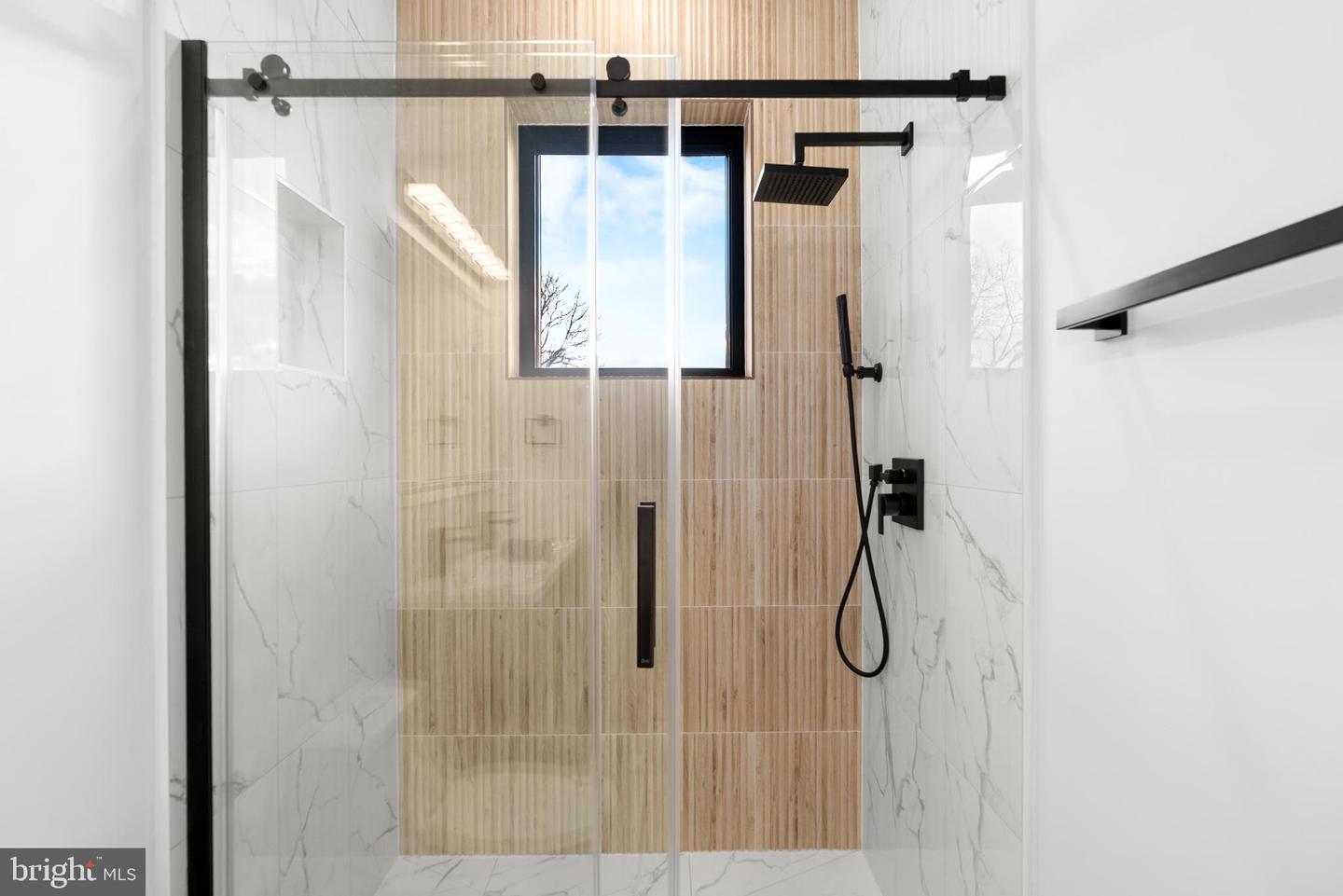 1140 OATES ST NE #202, WASHINGTON, District Of Columbia 20002, 3 Bedrooms Bedrooms, ,3 BathroomsBathrooms,Residential,For sale,1140 OATES ST NE #202,DCDC2241494 MLS # DCDC2241494