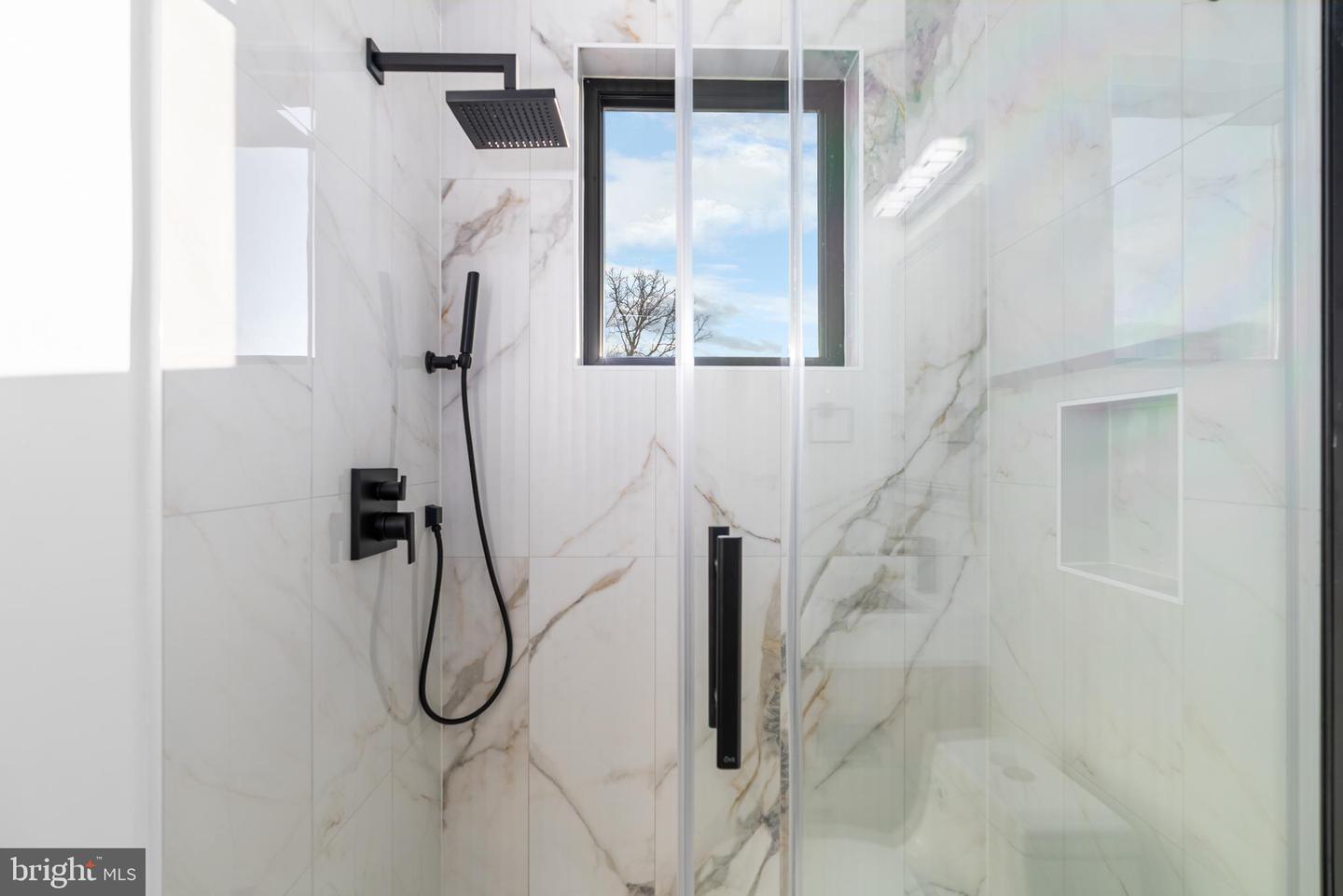 1140 OATES ST NE #202, WASHINGTON, District Of Columbia 20002, 3 Bedrooms Bedrooms, ,3 BathroomsBathrooms,Residential,For sale,1140 OATES ST NE #202,DCDC2241494 MLS # DCDC2241494