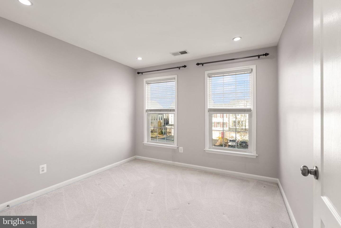 41919 MORELAND MINE TER, ALDIE, Virginia 20105, 3 Bedrooms Bedrooms, 13 Rooms Rooms,3 BathroomsBathrooms,Residential,For sale,41919 MORELAND MINE TER,VALO2113990 MLS # VALO2113990