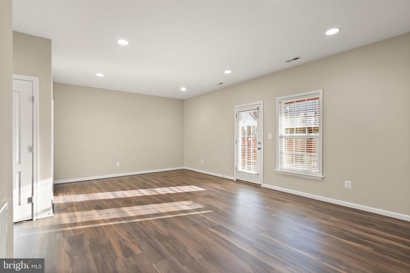 41919 MORELAND MINE TER, ALDIE, Virginia 20105, 3 Bedrooms Bedrooms, 13 Rooms Rooms,3 BathroomsBathrooms,Residential,For sale,41919 MORELAND MINE TER,VALO2113990 MLS # VALO2113990