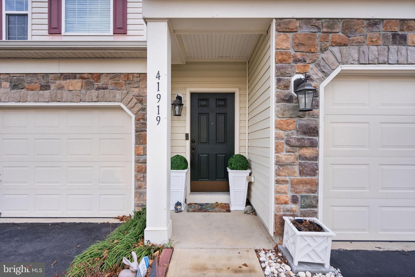 41919 MORELAND MINE TER, ALDIE, Virginia 20105, 3 Bedrooms Bedrooms, 13 Rooms Rooms,3 BathroomsBathrooms,Residential,For sale,41919 MORELAND MINE TER,VALO2113990 MLS # VALO2113990