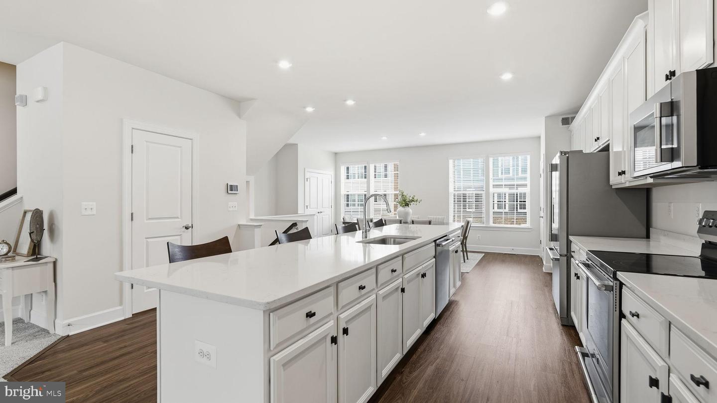 10644 HINTON WAY, MANASSAS, Virginia 20112, 4 Bedrooms Bedrooms, 12 Rooms Rooms,3 BathroomsBathrooms,Residential,For sale,10644 HINTON WAY,VAPW2110588 MLS # VAPW2110588