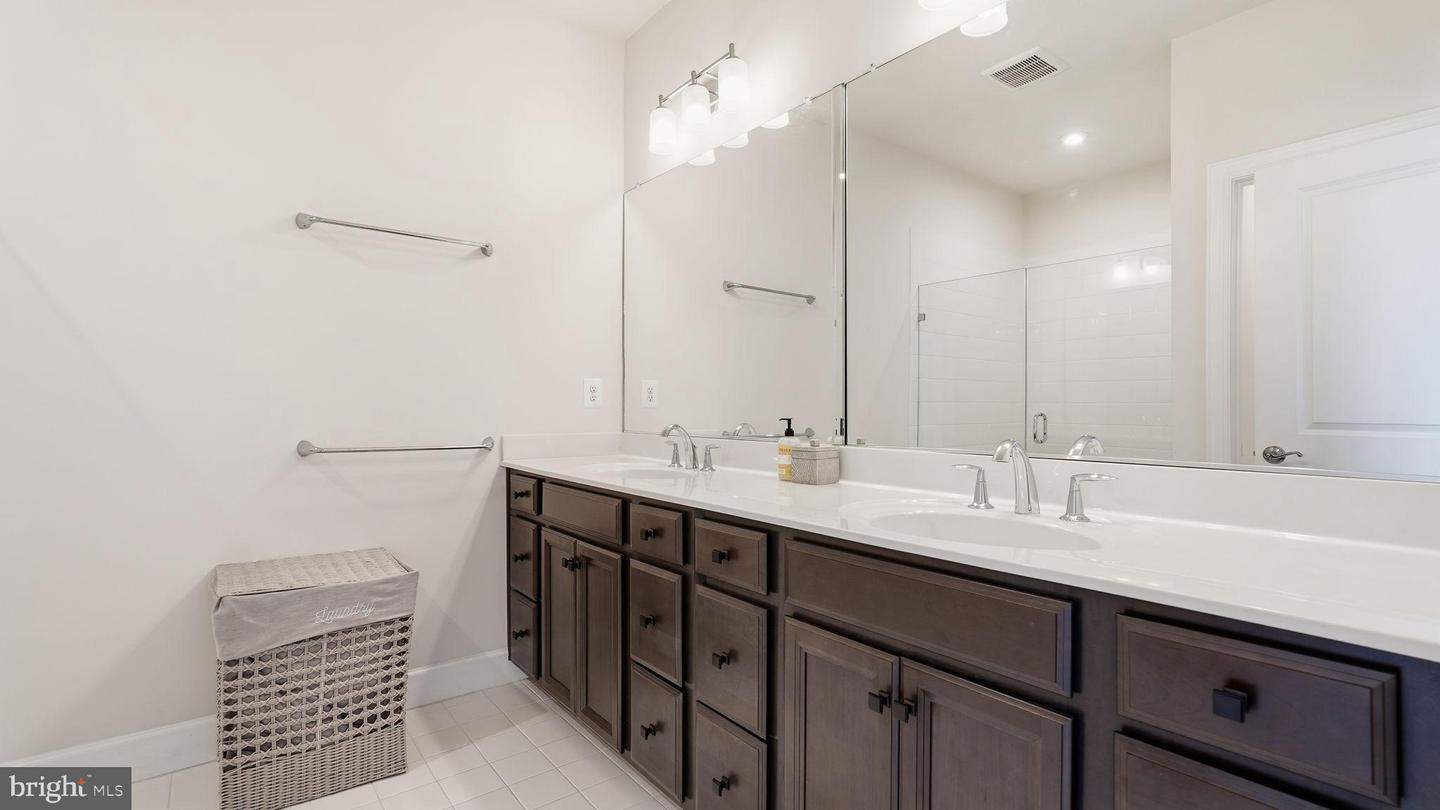 10644 HINTON WAY, MANASSAS, Virginia 20112, 4 Bedrooms Bedrooms, 12 Rooms Rooms,3 BathroomsBathrooms,Residential,For sale,10644 HINTON WAY,VAPW2110588 MLS # VAPW2110588