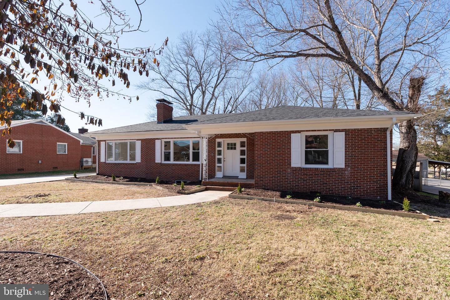 21408 ROBERTSON AVE, SOUTH CHESTERFIELD, Virginia 23803, 3 Bedrooms Bedrooms, ,2 BathroomsBathrooms,Residential,For sale,21408 ROBERTSON AVE,VACF2001360 MLS # VACF2001360