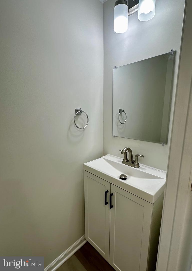 13195 PUTNAM CIR, WOODBRIDGE, Virginia 22191, 3 Bedrooms Bedrooms, 3 Rooms Rooms,3 BathroomsBathrooms,Residential,For sale,13195 PUTNAM CIR,VAPW2110722 MLS # VAPW2110722