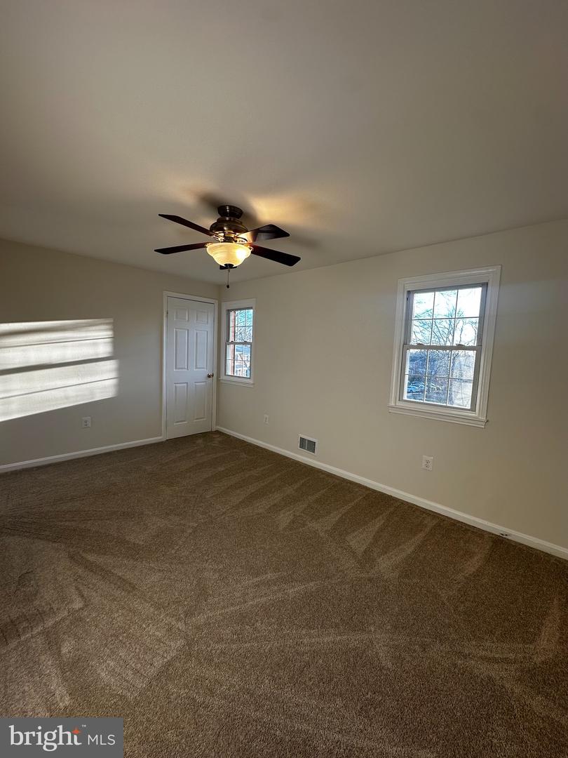 13195 PUTNAM CIR, WOODBRIDGE, Virginia 22191, 3 Bedrooms Bedrooms, 3 Rooms Rooms,3 BathroomsBathrooms,Residential,For sale,13195 PUTNAM CIR,VAPW2110722 MLS # VAPW2110722