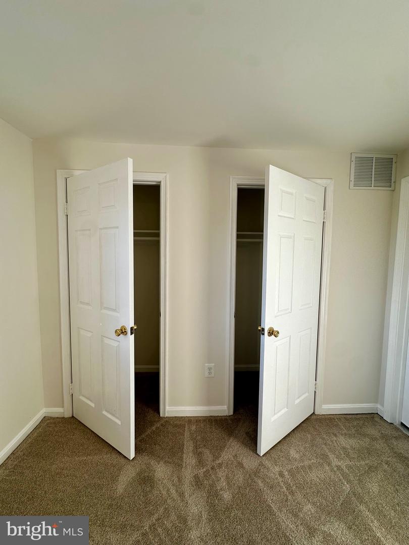 13195 PUTNAM CIR, WOODBRIDGE, Virginia 22191, 3 Bedrooms Bedrooms, 3 Rooms Rooms,3 BathroomsBathrooms,Residential,For sale,13195 PUTNAM CIR,VAPW2110722 MLS # VAPW2110722