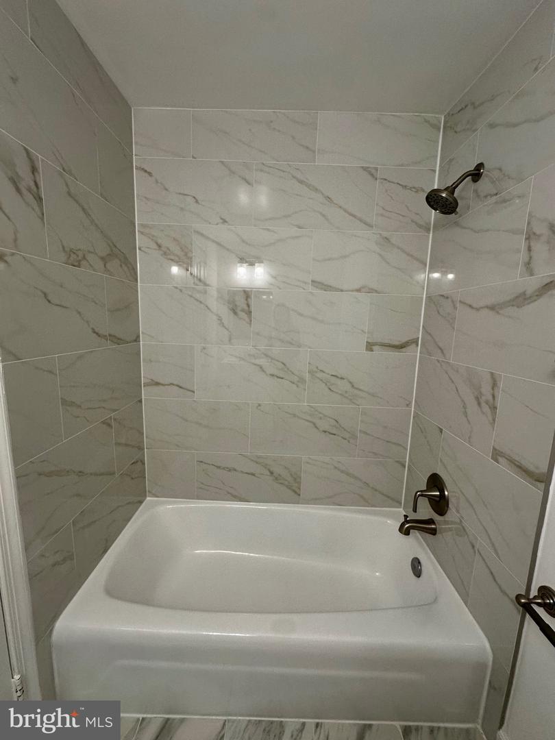 13195 PUTNAM CIR, WOODBRIDGE, Virginia 22191, 3 Bedrooms Bedrooms, 3 Rooms Rooms,3 BathroomsBathrooms,Residential,For sale,13195 PUTNAM CIR,VAPW2110722 MLS # VAPW2110722