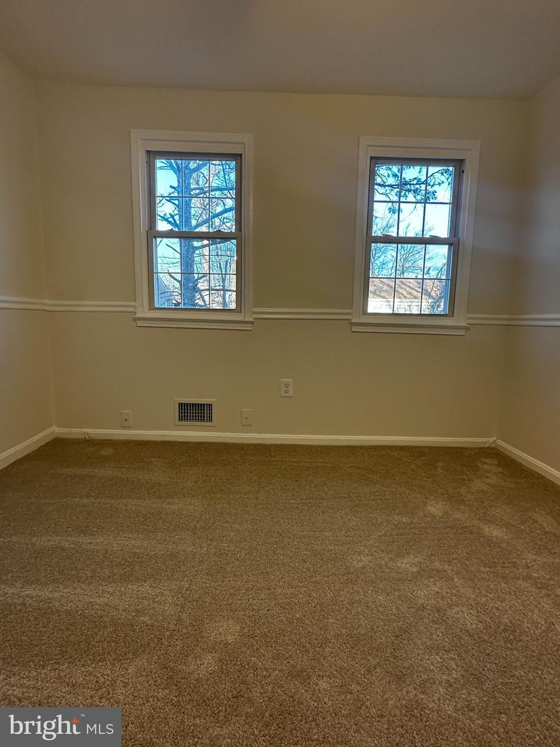 13195 PUTNAM CIR, WOODBRIDGE, Virginia 22191, 3 Bedrooms Bedrooms, 3 Rooms Rooms,3 BathroomsBathrooms,Residential,For sale,13195 PUTNAM CIR,VAPW2110722 MLS # VAPW2110722