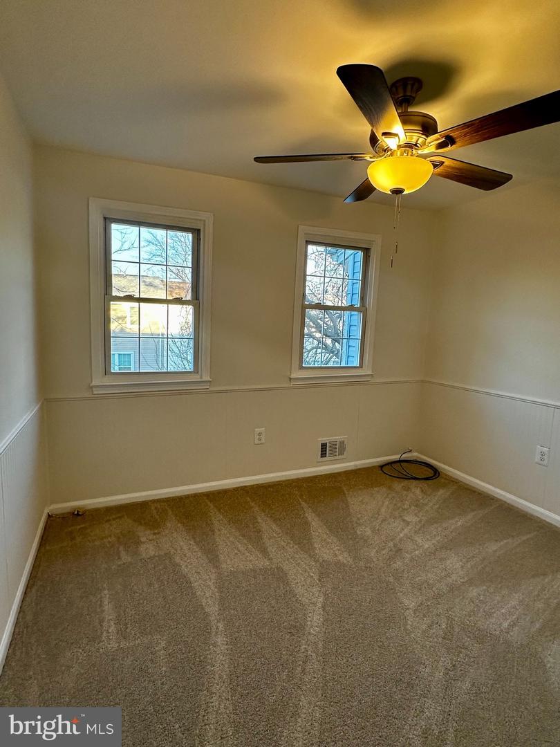 13195 PUTNAM CIR, WOODBRIDGE, Virginia 22191, 3 Bedrooms Bedrooms, 3 Rooms Rooms,3 BathroomsBathrooms,Residential,For sale,13195 PUTNAM CIR,VAPW2110722 MLS # VAPW2110722