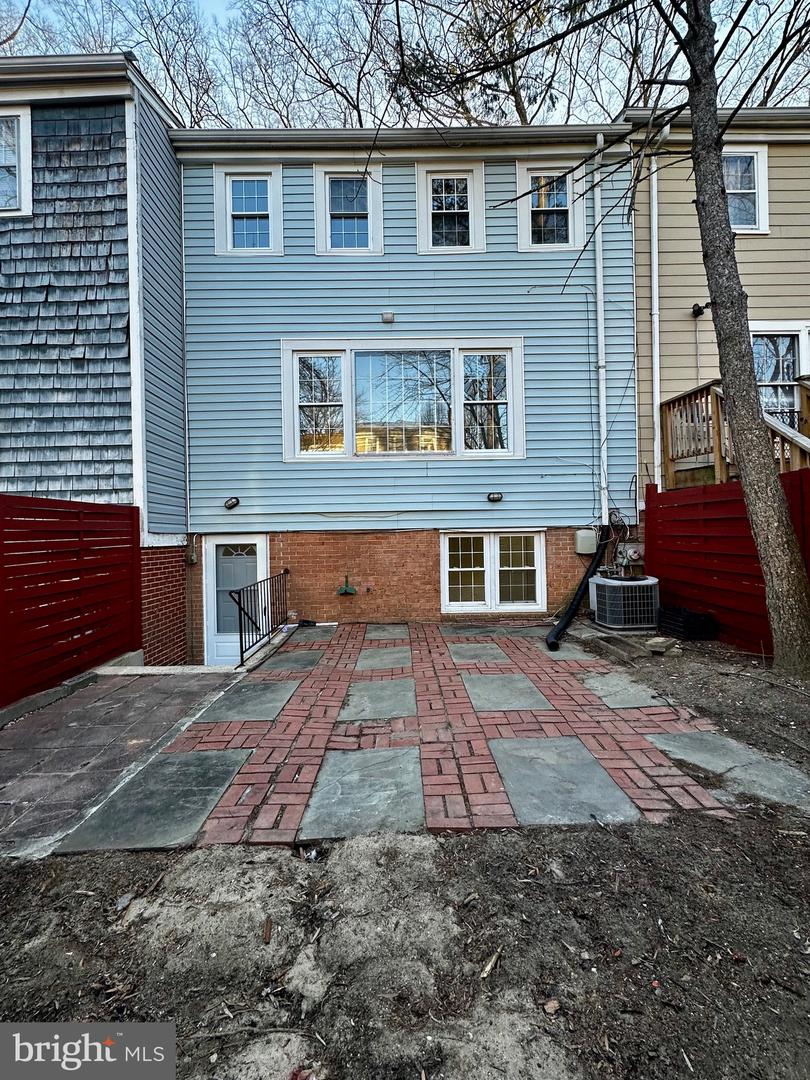 13195 PUTNAM CIR, WOODBRIDGE, Virginia 22191, 3 Bedrooms Bedrooms, 3 Rooms Rooms,3 BathroomsBathrooms,Residential,For sale,13195 PUTNAM CIR,VAPW2110722 MLS # VAPW2110722