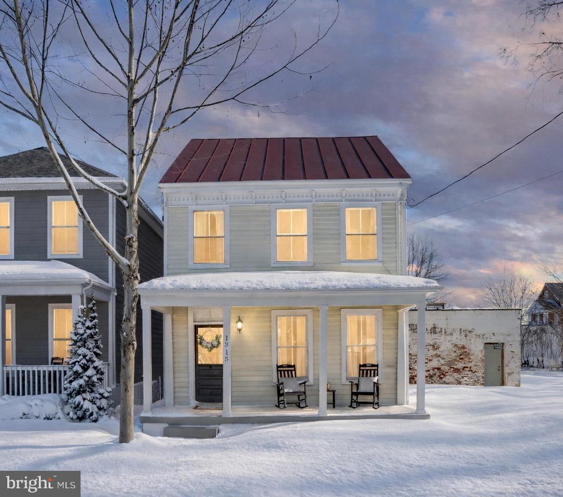 1315 CHARLES ST, FREDERICKSBURG, Virginia 22401, 3 Bedrooms Bedrooms, ,1 BathroomBathrooms,Residential,For sale,1315 CHARLES ST,VAFB2009538 MLS # VAFB2009538