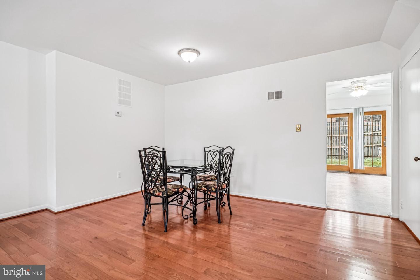 2201 MCLEAN PARK RD, FALLS CHURCH, Virginia 22043, 3 Bedrooms Bedrooms, 8 Rooms Rooms,Residential,For sale,2201 MCLEAN PARK RD,VAFX2286568 MLS # VAFX2286568