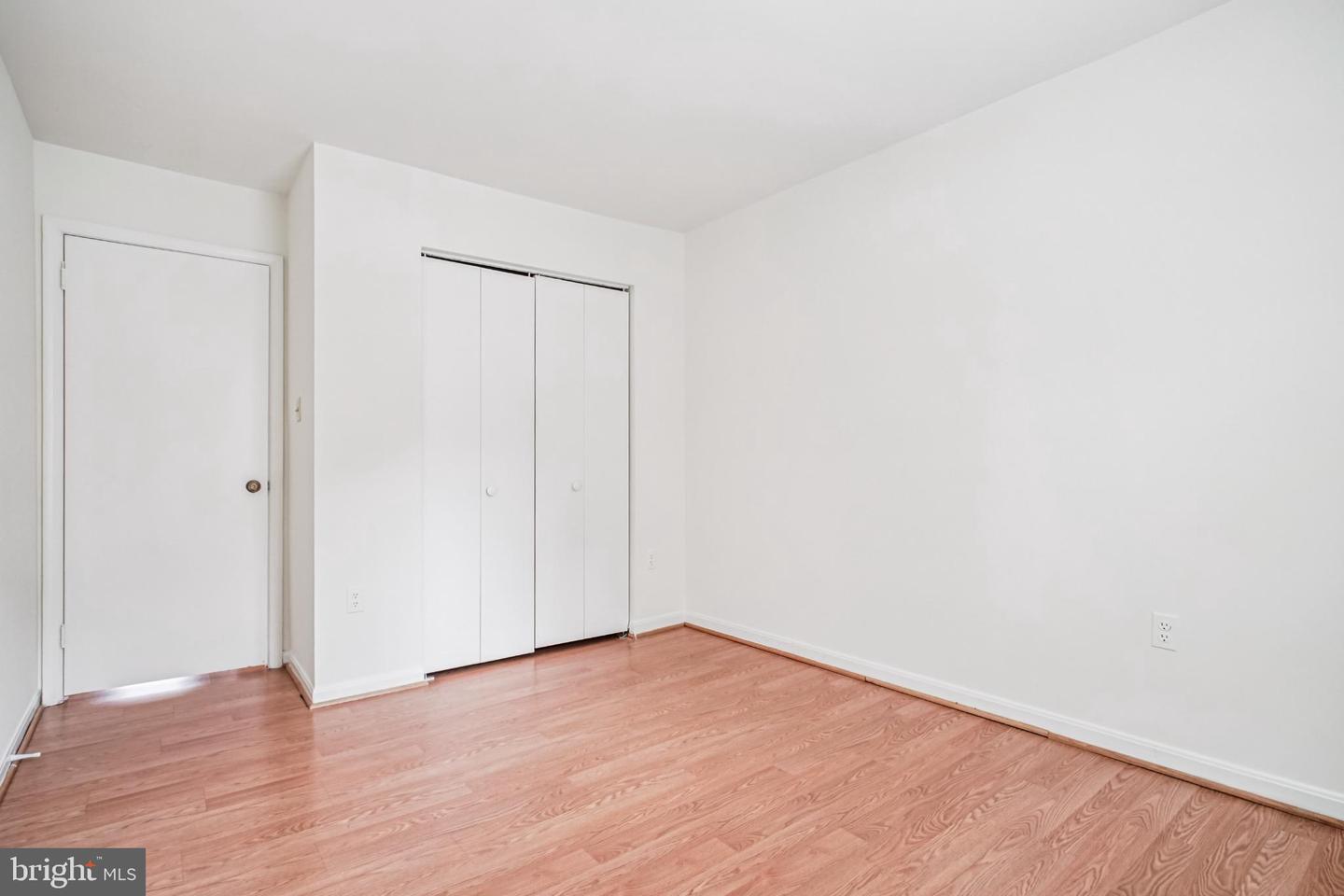 2201 MCLEAN PARK RD, FALLS CHURCH, Virginia 22043, 3 Bedrooms Bedrooms, 8 Rooms Rooms,Residential,For sale,2201 MCLEAN PARK RD,VAFX2286568 MLS # VAFX2286568