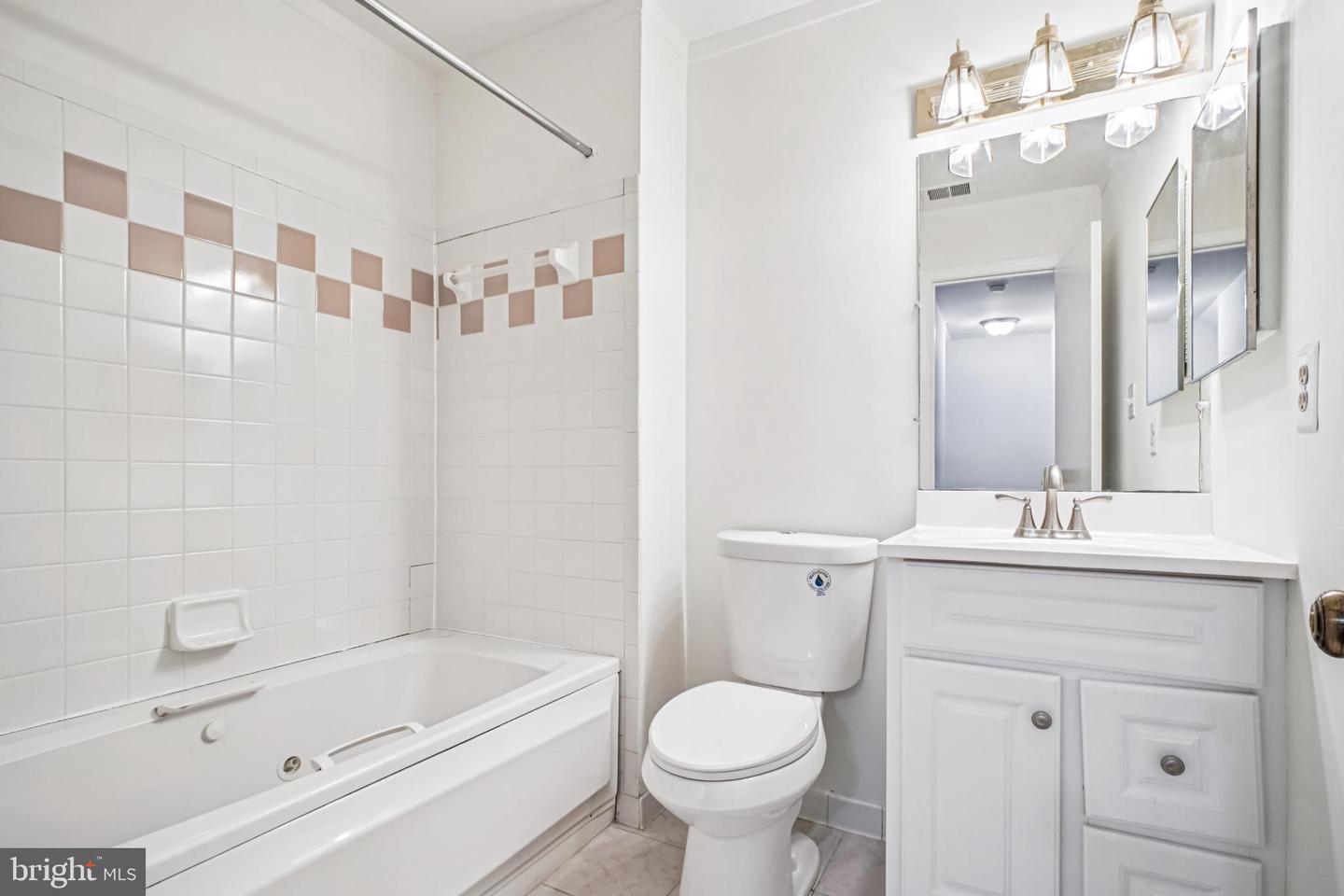 2201 MCLEAN PARK RD, FALLS CHURCH, Virginia 22043, 3 Bedrooms Bedrooms, 8 Rooms Rooms,Residential,For sale,2201 MCLEAN PARK RD,VAFX2286568 MLS # VAFX2286568