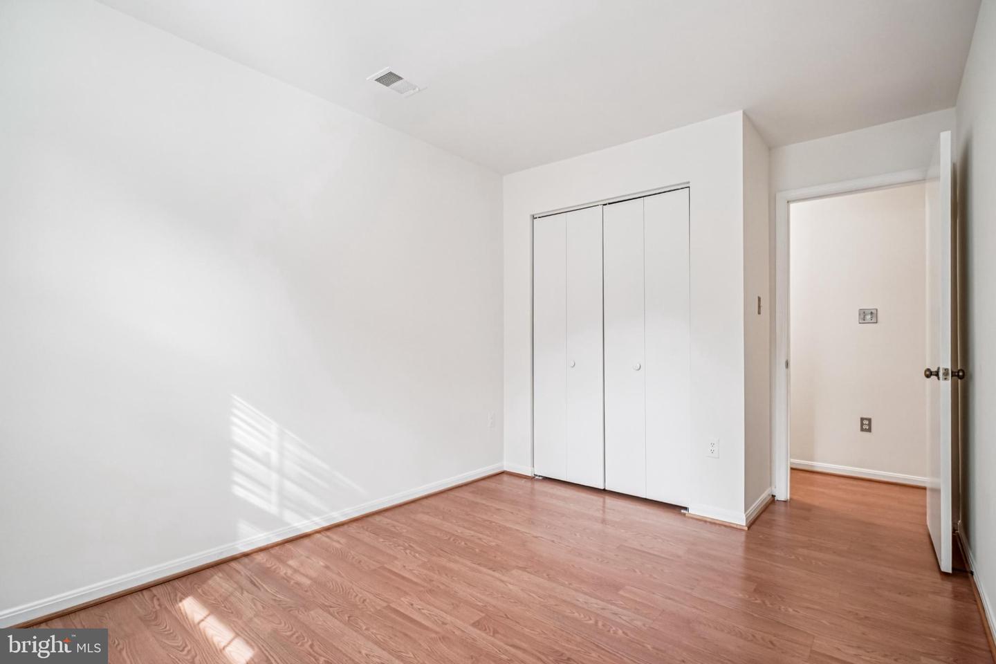 2201 MCLEAN PARK RD, FALLS CHURCH, Virginia 22043, 3 Bedrooms Bedrooms, 8 Rooms Rooms,Residential,For sale,2201 MCLEAN PARK RD,VAFX2286568 MLS # VAFX2286568