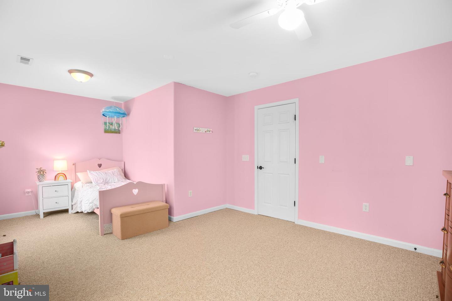 42 KINSLEY LN, FREDERICKSBURG, Virginia 22406, 5 Bedrooms Bedrooms, ,3 BathroomsBathrooms,Residential,For sale,42 KINSLEY LN,VAST2045374 MLS # VAST2045374