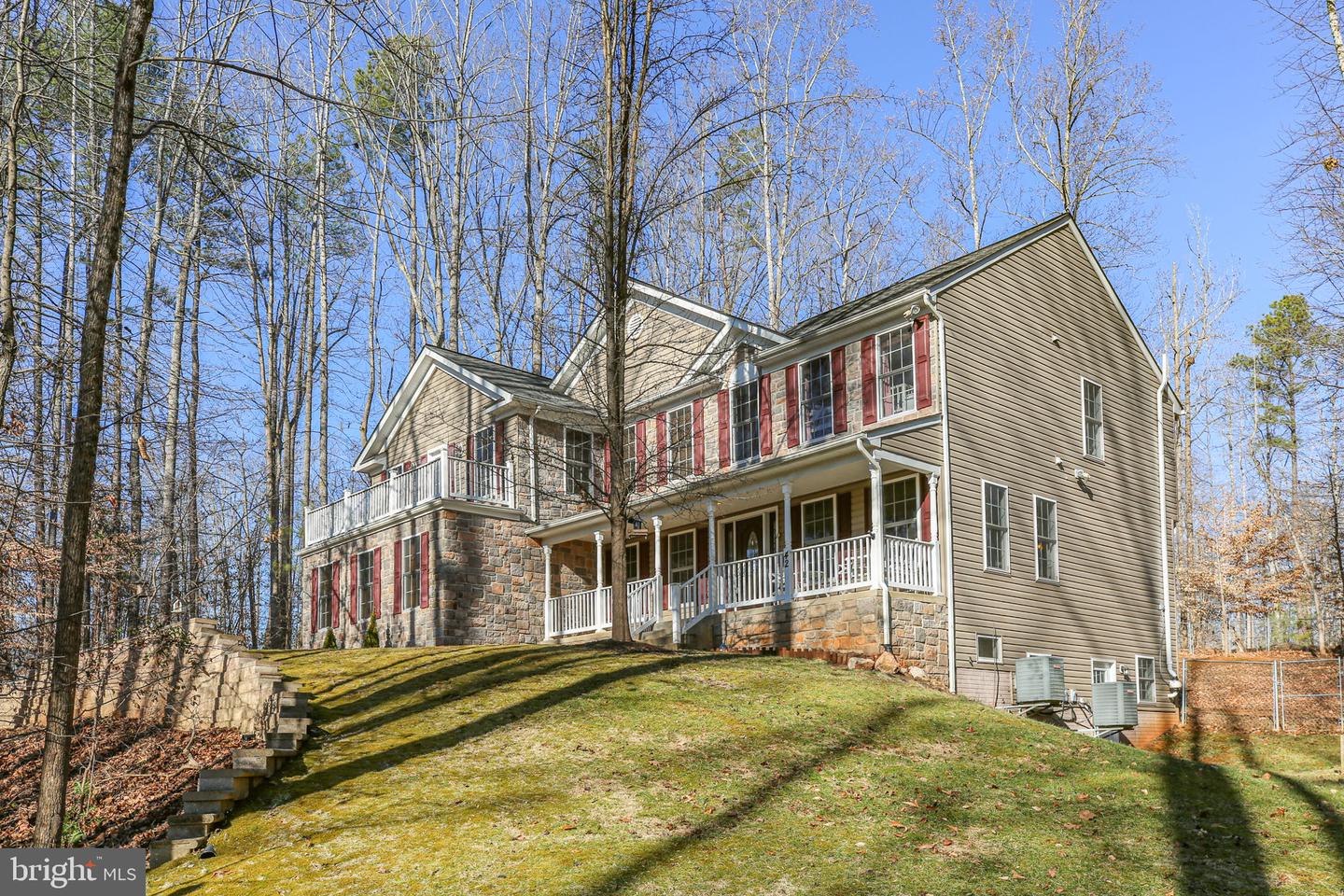 42 KINSLEY LN, FREDERICKSBURG, Virginia 22406, 5 Bedrooms Bedrooms, ,3 BathroomsBathrooms,Residential,For sale,42 KINSLEY LN,VAST2045374 MLS # VAST2045374