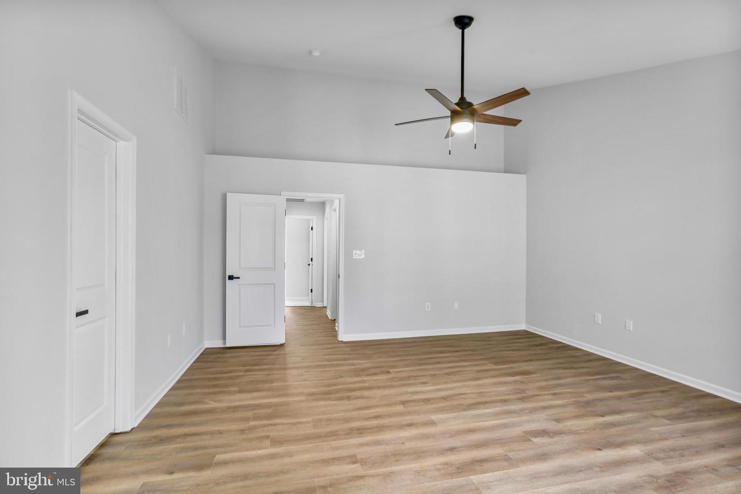 4565 GOSSAMER WAY, FAIRFAX, Virginia 22033, 3 Bedrooms Bedrooms, ,3 BathroomsBathrooms,Residential,For sale,4565 GOSSAMER WAY,VAFX2286616 MLS # VAFX2286616