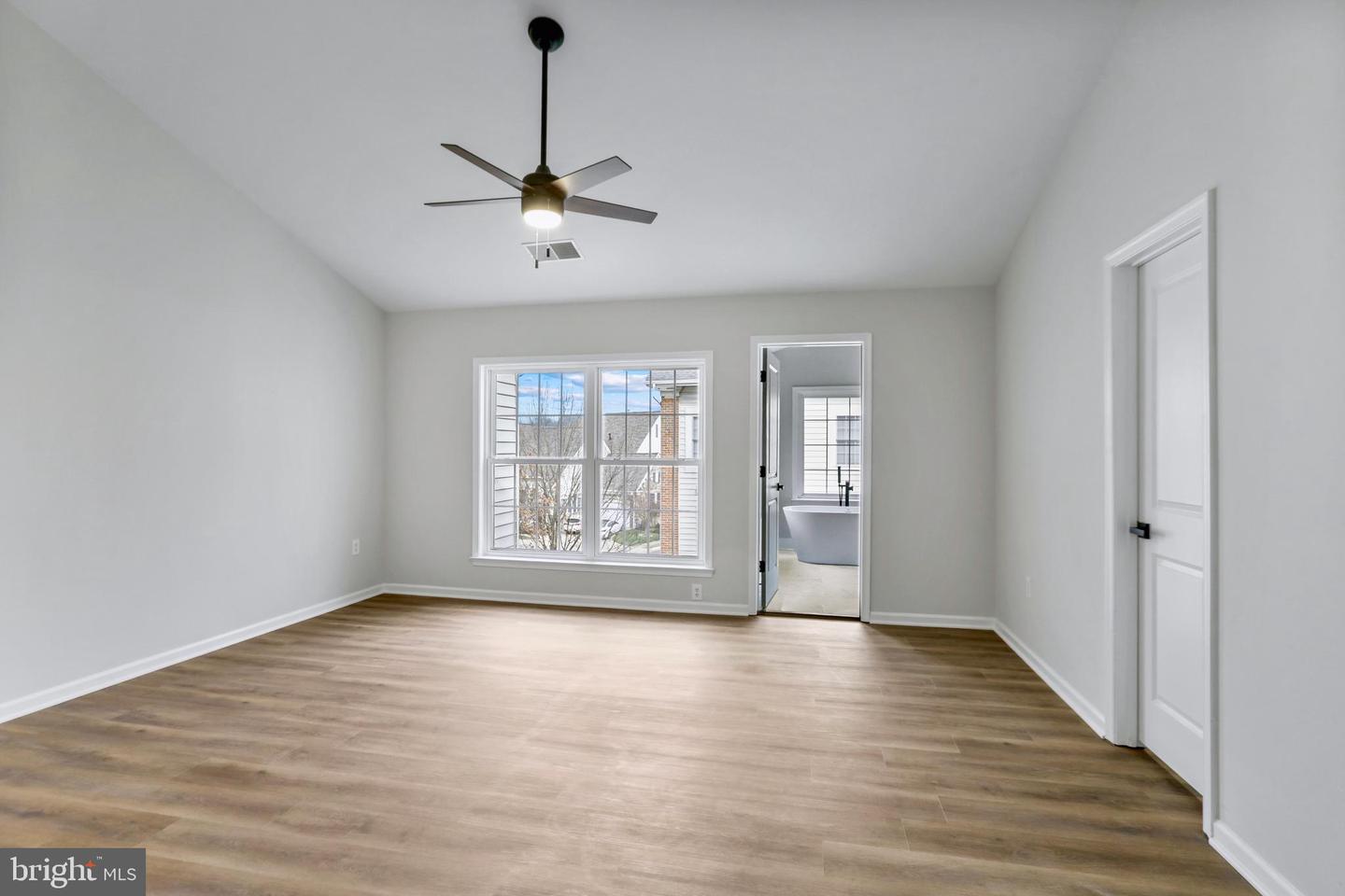 4565 GOSSAMER WAY, FAIRFAX, Virginia 22033, 3 Bedrooms Bedrooms, ,3 BathroomsBathrooms,Residential,For sale,4565 GOSSAMER WAY,VAFX2286616 MLS # VAFX2286616