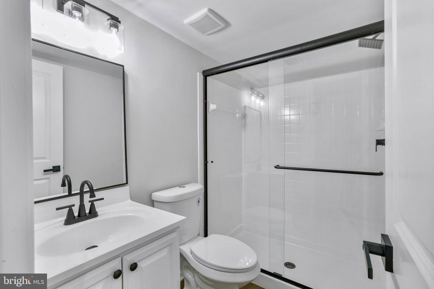 4565 GOSSAMER WAY, FAIRFAX, Virginia 22033, 3 Bedrooms Bedrooms, ,3 BathroomsBathrooms,Residential,For sale,4565 GOSSAMER WAY,VAFX2286616 MLS # VAFX2286616