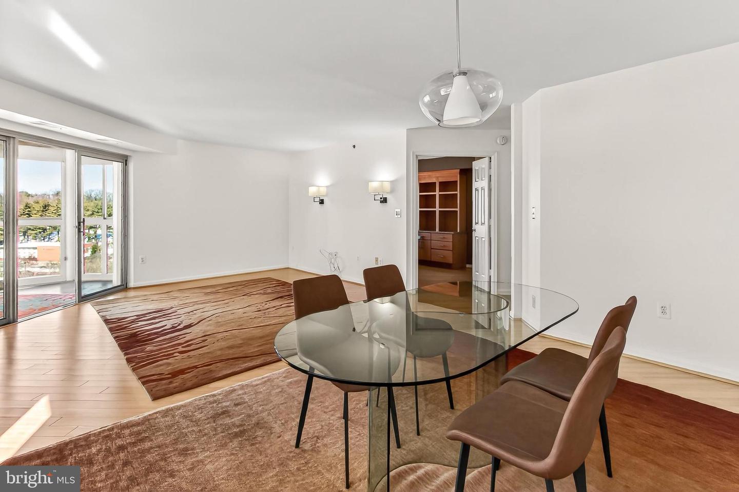 2121 JAMIESON AVE #1103, ALEXANDRIA, Virginia 22314, 3 Bedrooms Bedrooms, ,2 BathroomsBathrooms,Residential,For sale,2121 JAMIESON AVE #1103,VAAX2053362 MLS # VAAX2053362