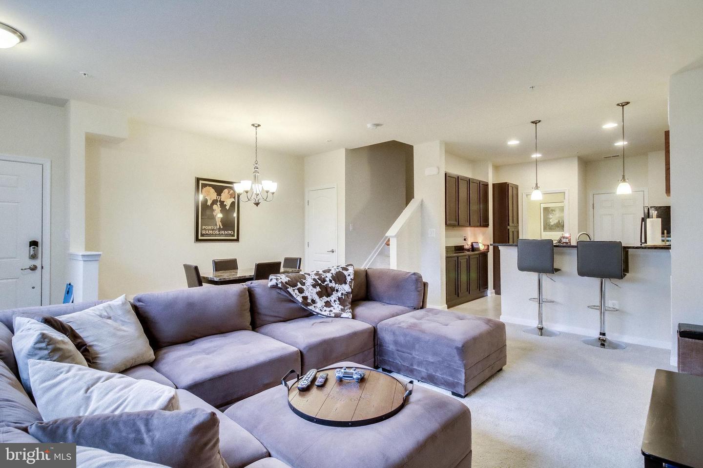 4847 DANE RIDGE CIR #87, WOODBRIDGE, Virginia 22193, 3 Bedrooms Bedrooms, 6 Rooms Rooms,2 BathroomsBathrooms,Residential,For sale,4847 DANE RIDGE CIR #87,VAPW2111042 MLS # VAPW2111042