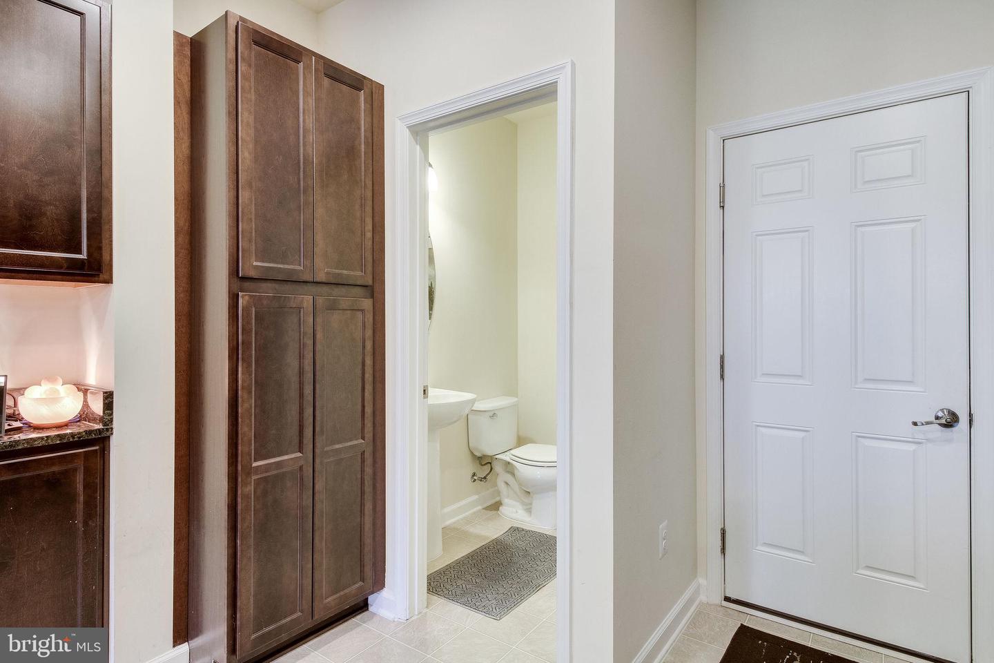 4847 DANE RIDGE CIR #87, WOODBRIDGE, Virginia 22193, 3 Bedrooms Bedrooms, 6 Rooms Rooms,2 BathroomsBathrooms,Residential,For sale,4847 DANE RIDGE CIR #87,VAPW2111042 MLS # VAPW2111042