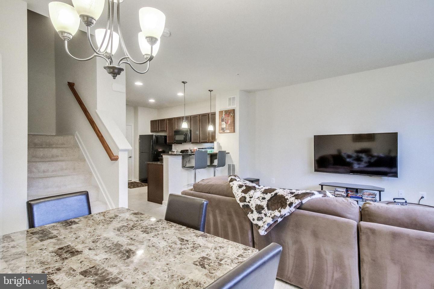 4847 DANE RIDGE CIR #87, WOODBRIDGE, Virginia 22193, 3 Bedrooms Bedrooms, 6 Rooms Rooms,2 BathroomsBathrooms,Residential,For sale,4847 DANE RIDGE CIR #87,VAPW2111042 MLS # VAPW2111042