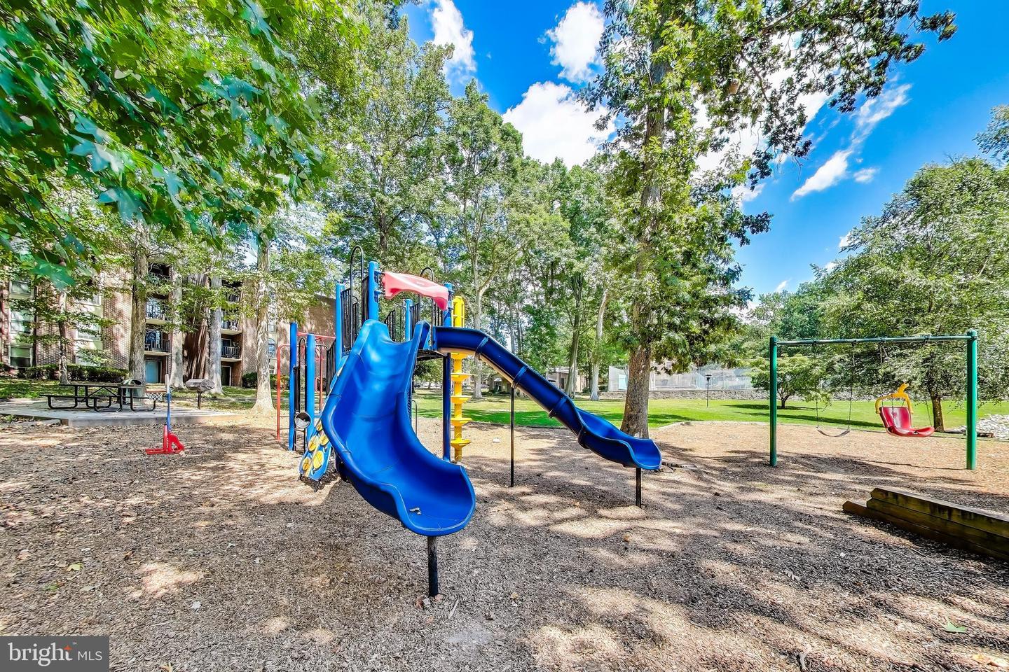 3328 WOODBURN VILLAGE DR #14, ANNANDALE, Virginia 22003, 1 Bedroom Bedrooms, ,1 BathroomBathrooms,Residential,For sale,3328 WOODBURN VILLAGE DR #14,VAFX2287102 MLS # VAFX2287102