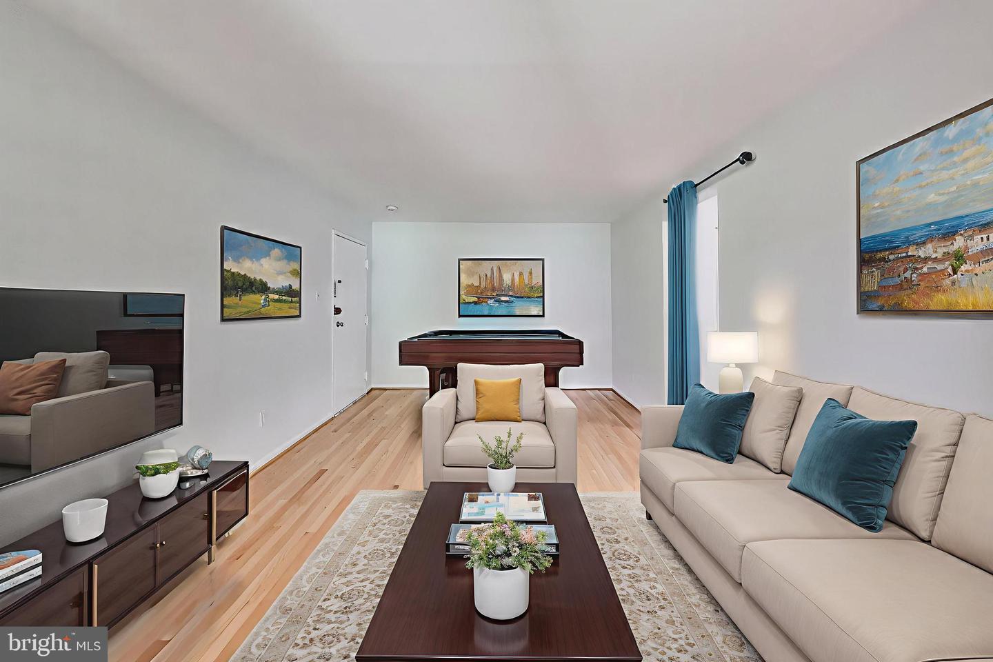 3328 WOODBURN VILLAGE DR #14, ANNANDALE, Virginia 22003, 1 Bedroom Bedrooms, ,1 BathroomBathrooms,Residential,For sale,3328 WOODBURN VILLAGE DR #14,VAFX2287102 MLS # VAFX2287102