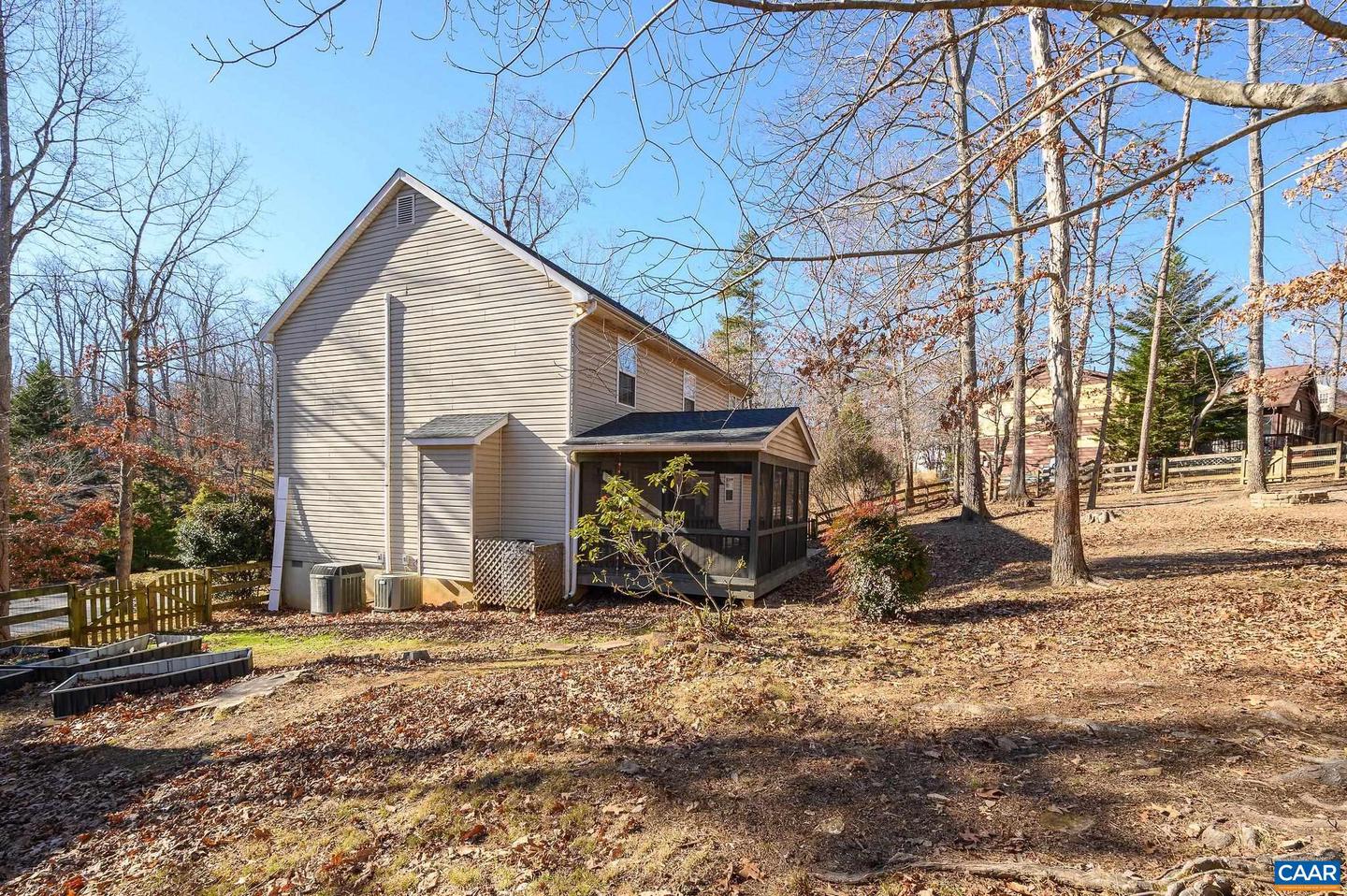 14 WOODLAWN DR, PALMYRA, Virginia 22963, 4 Bedrooms Bedrooms, ,2 BathroomsBathrooms,Residential,For sale,14 WOODLAWN DR,672745 MLS # 672745