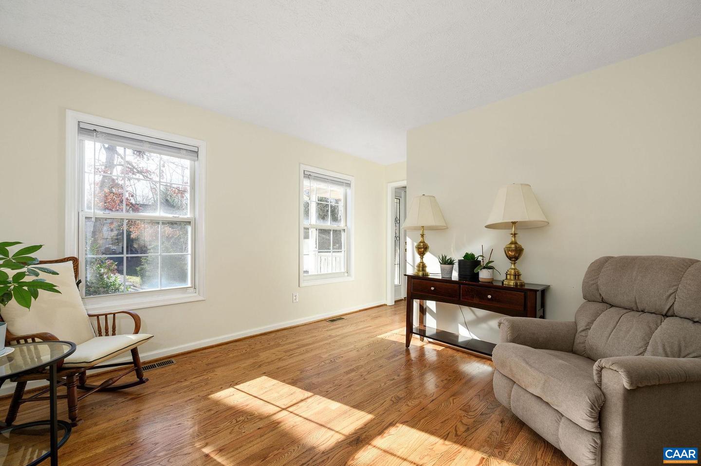 14 WOODLAWN DR, PALMYRA, Virginia 22963, 4 Bedrooms Bedrooms, ,2 BathroomsBathrooms,Residential,For sale,14 WOODLAWN DR,672745 MLS # 672745