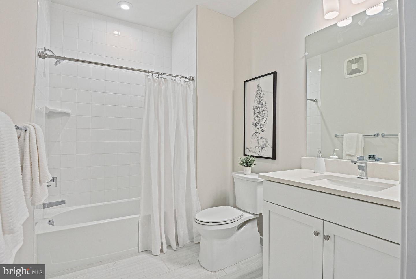 1669 BANDIT LOOP #109A, RESTON, Virginia 20190, 2 Bedrooms Bedrooms, ,2 BathroomsBathrooms,Residential,For sale,1669 BANDIT LOOP #109A,VAFX2287324 MLS # VAFX2287324