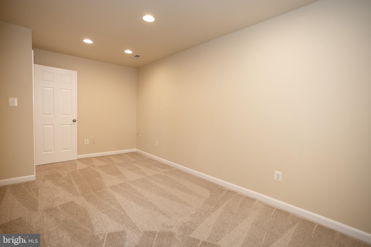 10021 HUME CT, BRISTOW, Virginia 20136, 4 Bedrooms Bedrooms, 16 Rooms Rooms,3 BathroomsBathrooms,Residential,For sale,10021 HUME CT,VAPW2111156 MLS # VAPW2111156