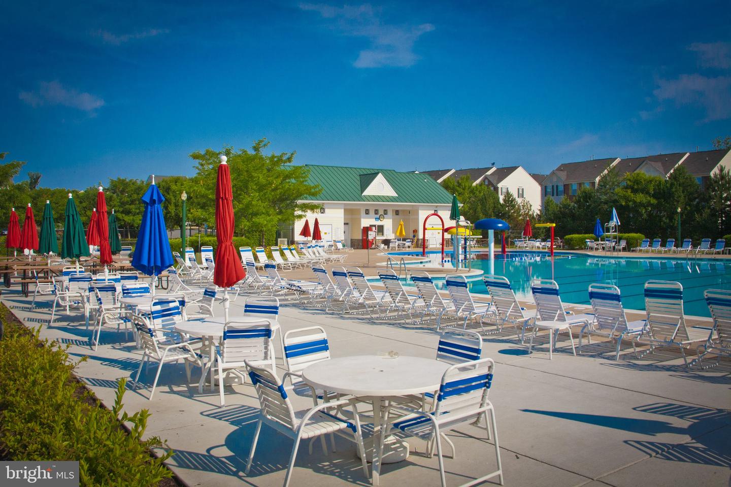 10021 HUME CT, BRISTOW, Virginia 20136, 4 Bedrooms Bedrooms, 16 Rooms Rooms,3 BathroomsBathrooms,Residential,For sale,10021 HUME CT,VAPW2111156 MLS # VAPW2111156