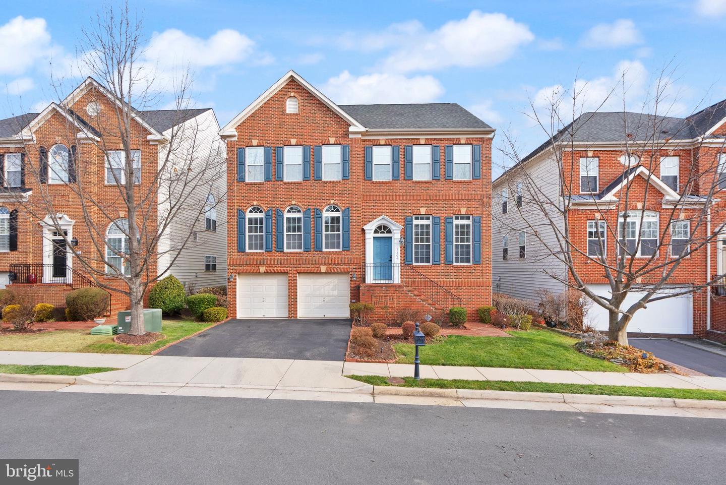 7204 GRAY HEIGHTS CT, ALEXANDRIA, Virginia 22315, 5 Bedrooms Bedrooms, ,4 BathroomsBathrooms,Residential,For sale,7204 GRAY HEIGHTS CT,VAFX2287478 MLS # VAFX2287478