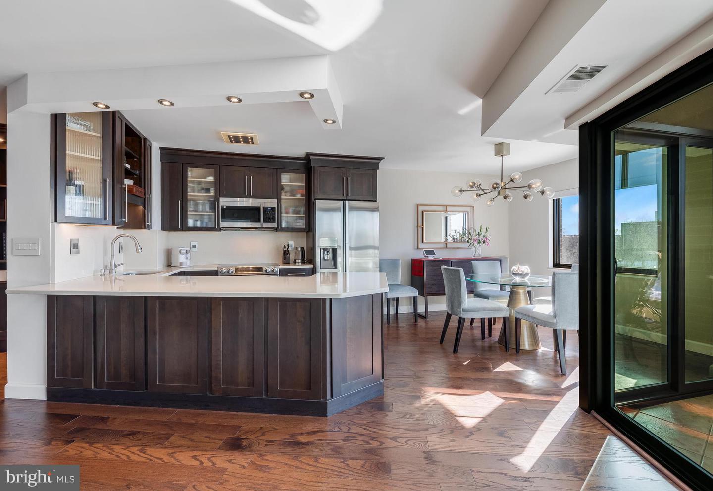 1600 N OAK ST #622, ARLINGTON, Virginia 22209, 2 Bedrooms Bedrooms, ,2 BathroomsBathrooms,Residential,For sale,1600 N OAK ST #622,VAAR2068094 MLS # VAAR2068094