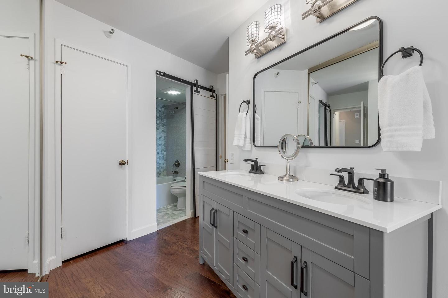 1600 N OAK ST #622, ARLINGTON, Virginia 22209, 2 Bedrooms Bedrooms, ,2 BathroomsBathrooms,Residential,For sale,1600 N OAK ST #622,VAAR2068094 MLS # VAAR2068094