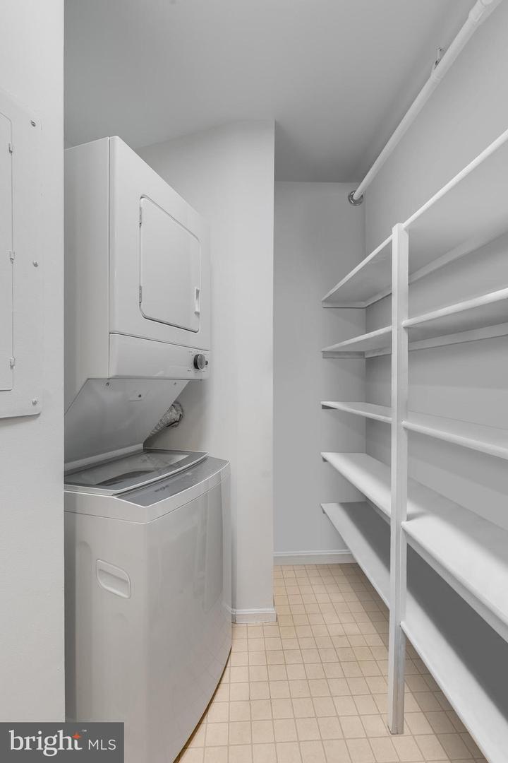 1600 N OAK ST #622, ARLINGTON, Virginia 22209, 2 Bedrooms Bedrooms, ,2 BathroomsBathrooms,Residential,For sale,1600 N OAK ST #622,VAAR2068094 MLS # VAAR2068094