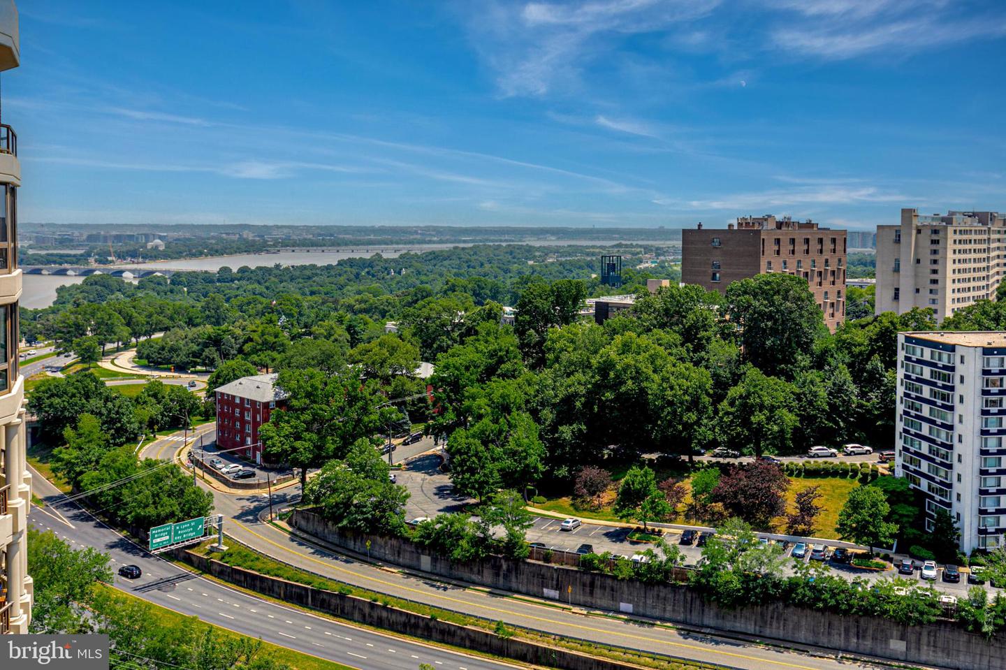 1600 N OAK ST #622, ARLINGTON, Virginia 22209, 2 Bedrooms Bedrooms, ,2 BathroomsBathrooms,Residential,For sale,1600 N OAK ST #622,VAAR2068094 MLS # VAAR2068094