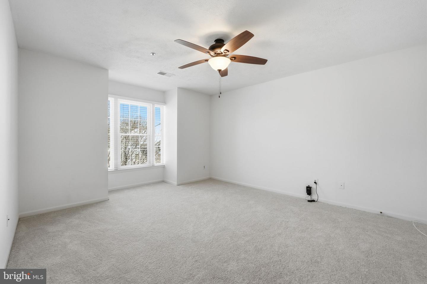 12286 ASHMONT CT #303, WOODBRIDGE, Virginia 22192, 2 Bedrooms Bedrooms, ,2 BathroomsBathrooms,Residential,For sale,12286 ASHMONT CT #303,VAPW2111268 MLS # VAPW2111268