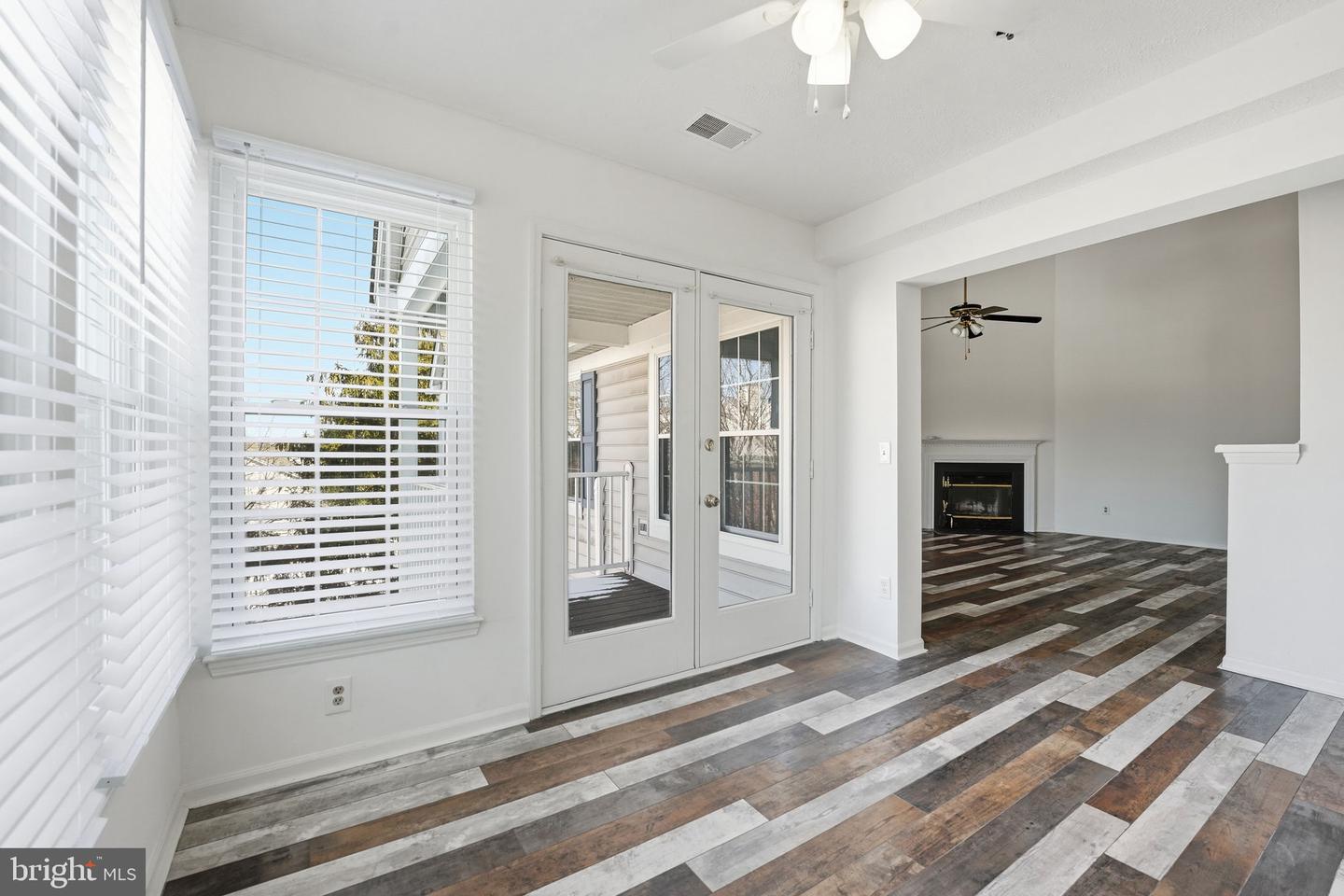 12286 ASHMONT CT #303, WOODBRIDGE, Virginia 22192, 2 Bedrooms Bedrooms, ,2 BathroomsBathrooms,Residential,For sale,12286 ASHMONT CT #303,VAPW2111268 MLS # VAPW2111268